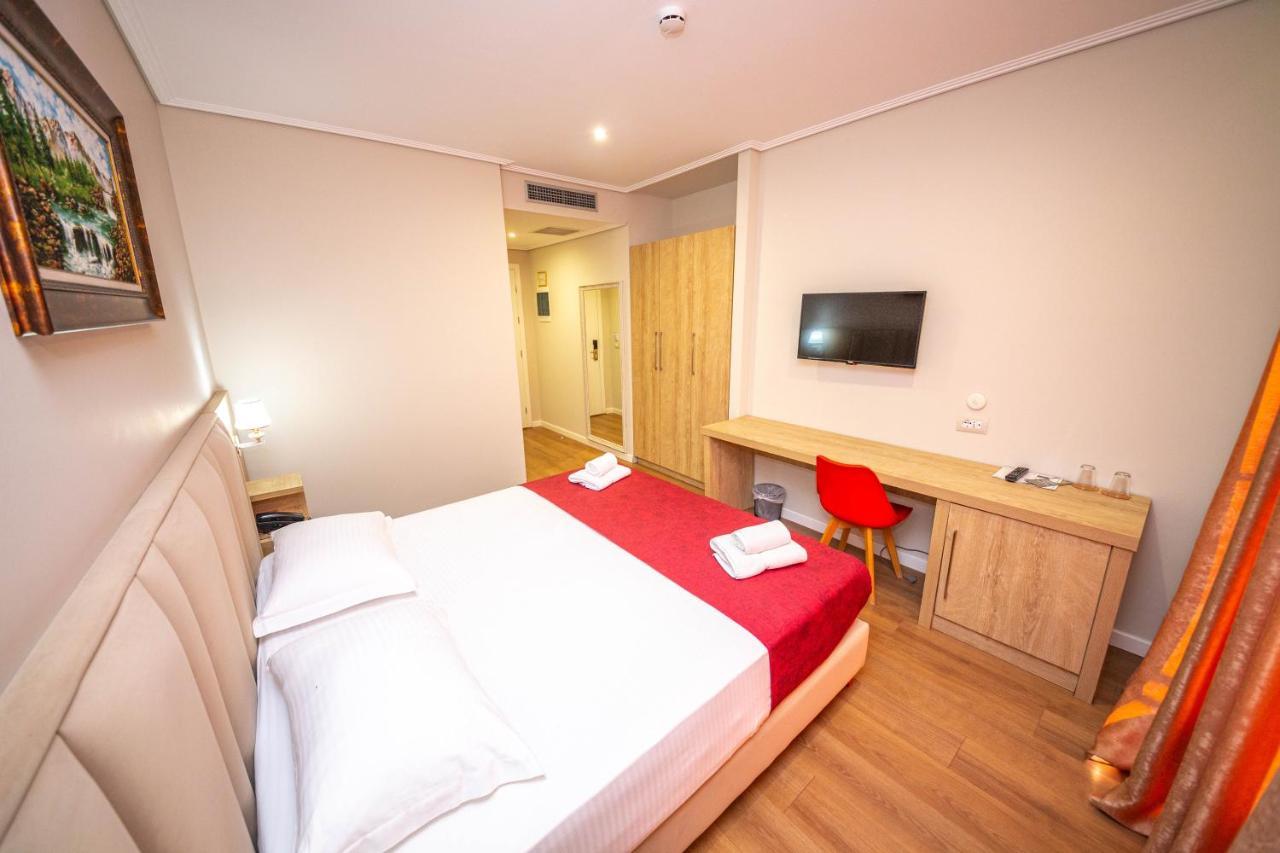 Class Hotel Ksamil Exteriör bild